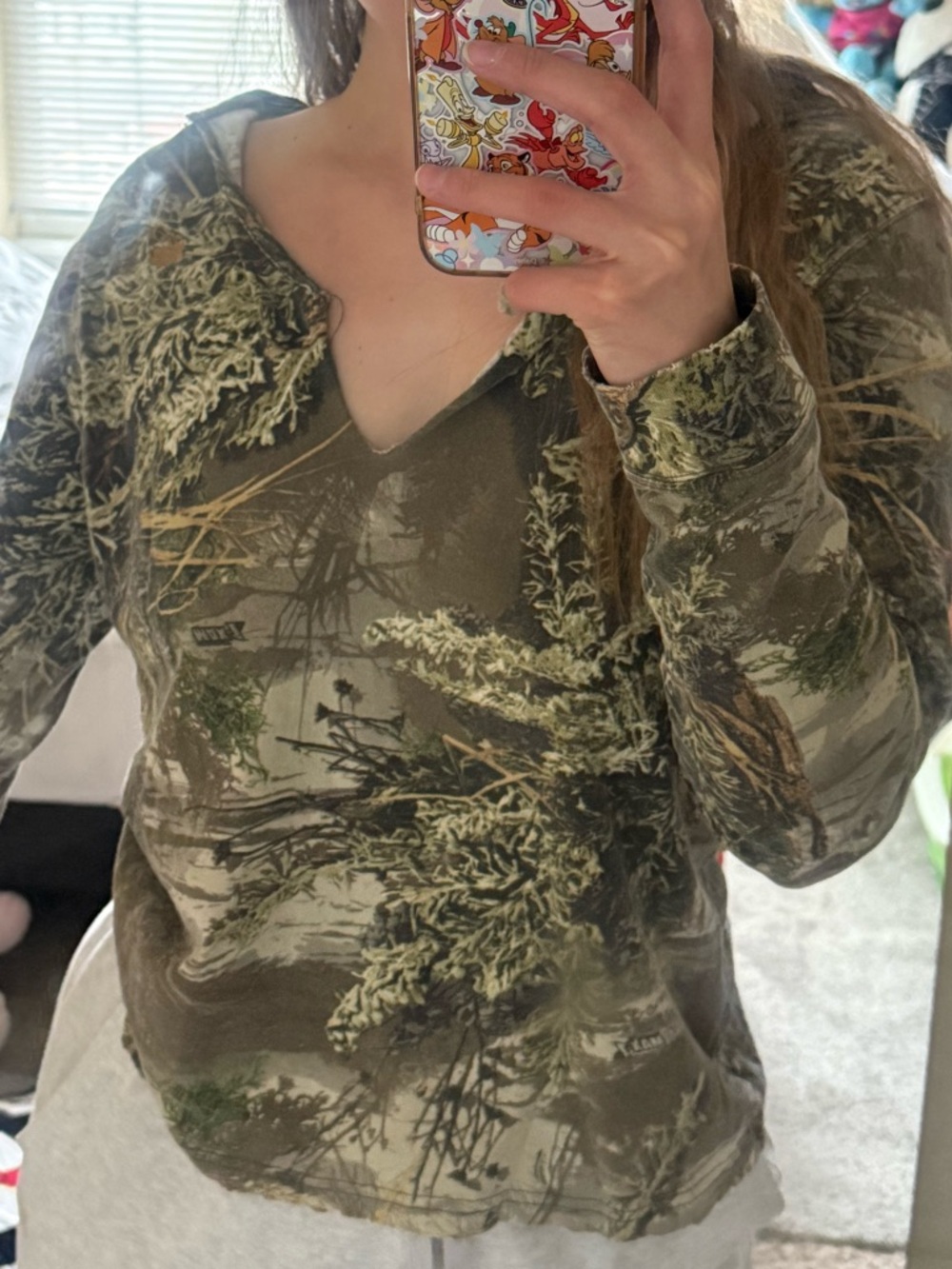Y2K Realtree Girl Camouflage Long Sleeve Hoodie with V-Neck Sz.M